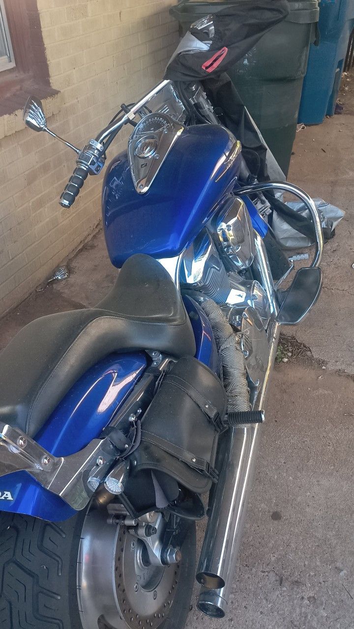 2006 Honda Vtx 1300 cc