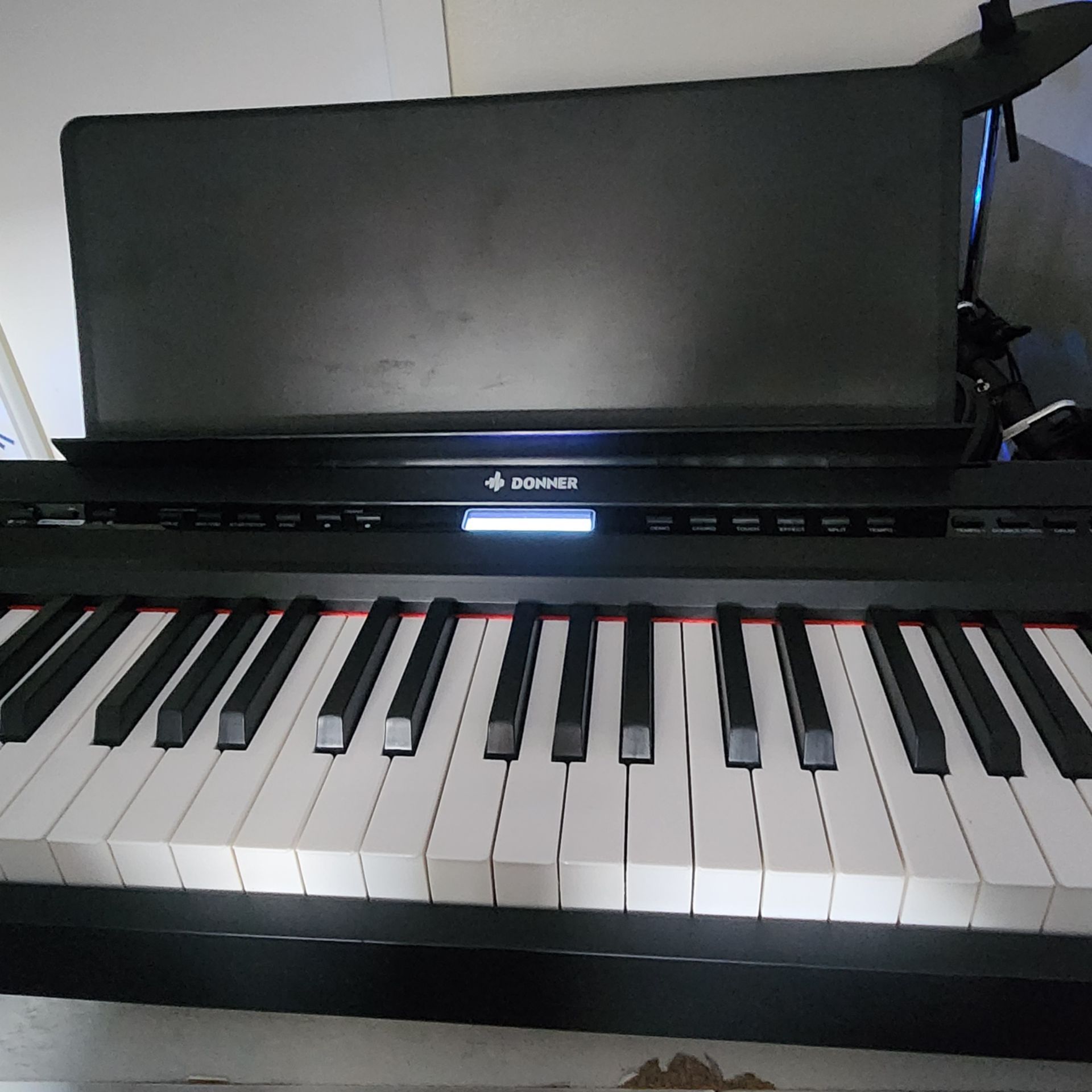 Donner Electric Piano, trading for new guitar