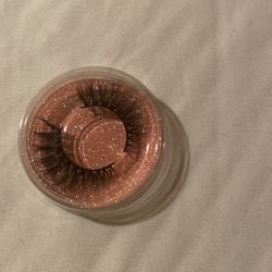 Eyelashes 