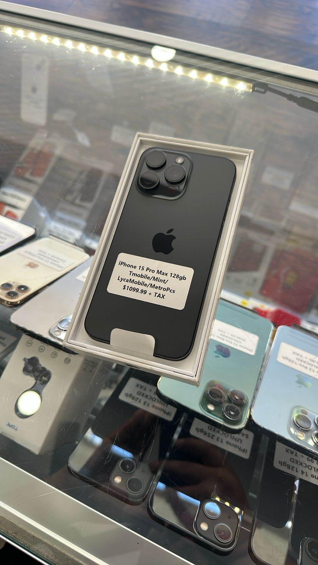 iPhone 15 Pro Max 256gb T-Mobile/Metro/Mint BRAND NEW