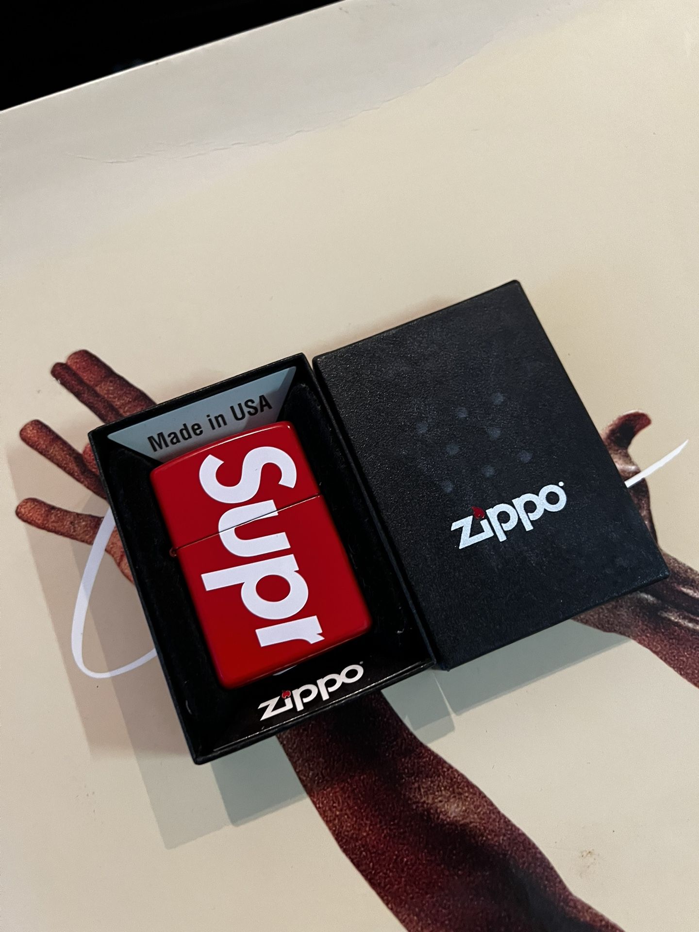 Supreme Logo Zippo SS18 Red