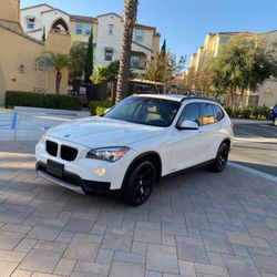 2015 Bmw X1  AWD