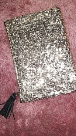 Ipsy makeup bag