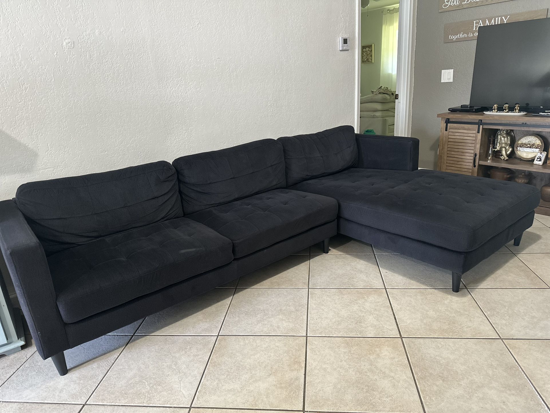 Sofa/ Couch