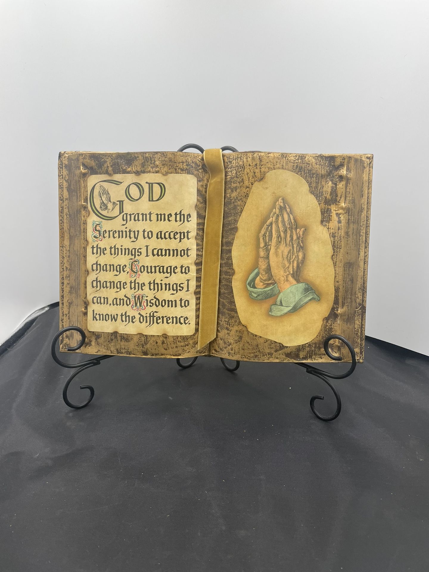 Vtg Christian Gold Decoupage Book Praying Hands God Grant Me Serenity Prayer(35)