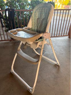 Ingenuity East Folding High Chair