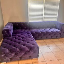 Sectional Lounge ( Tufted Purple Velvet) Same Day Delivery / No Credit Needed / 0 $ Down