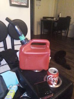 Gas tank