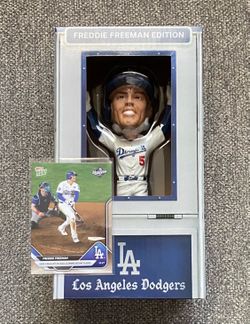 Freddie Freeman “18th Inning Walk-Off” Bobblehead + Topps Card