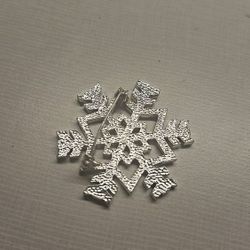 Vintage Anne Klein  Silver Tone Holiday Snowflake Christmas Brooch Pin