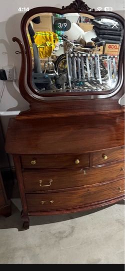 Very rare Antique dresser with mirror Wide:46”inches Deep:20” inches High: 35” inches Some scratches here and there but everything works