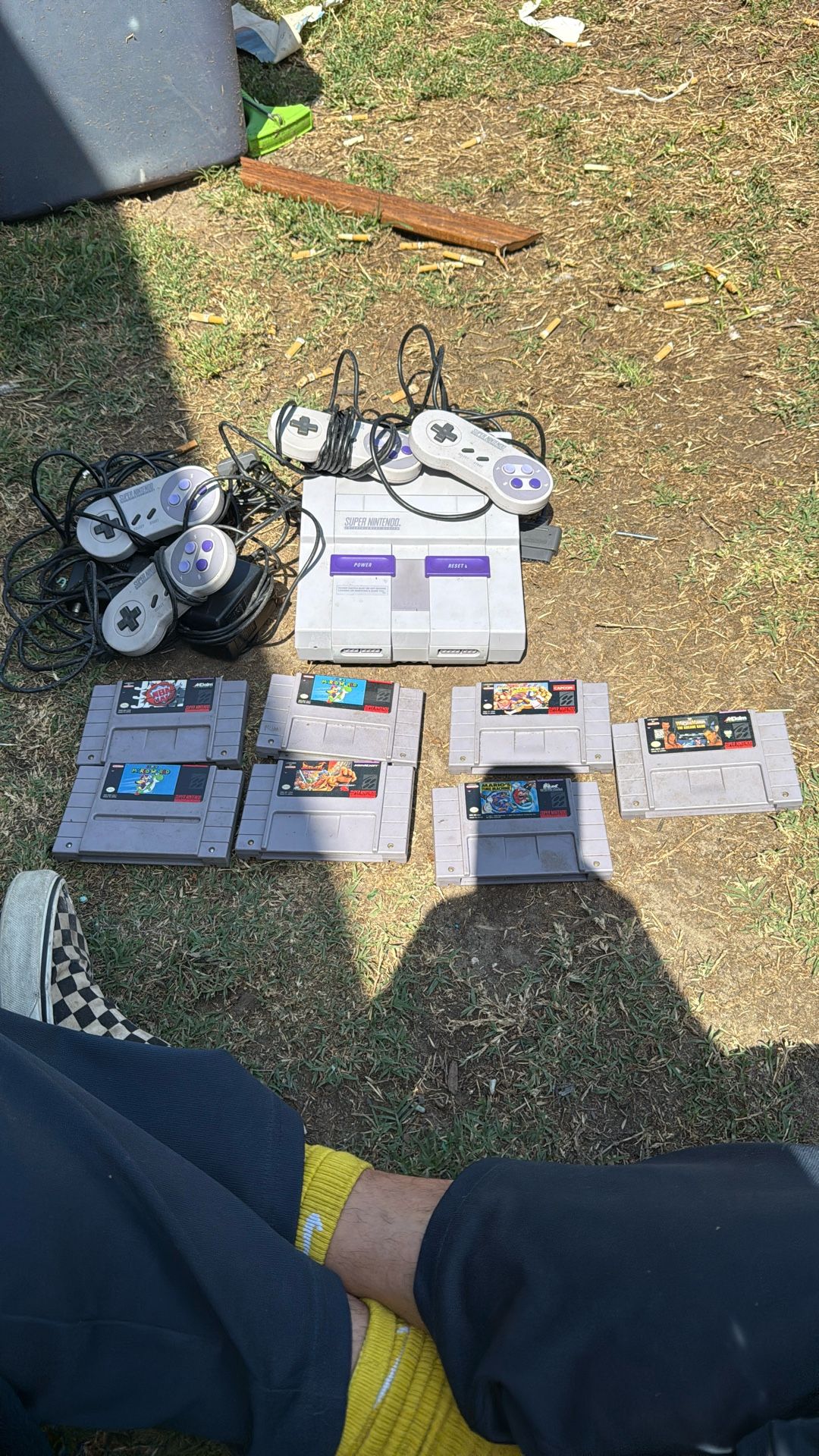 Super Nintento Has All Parts And 7 Games 4 Controllers