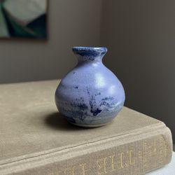 Small Handcrafted Accent Vase ( H2.8” ) firm on price 