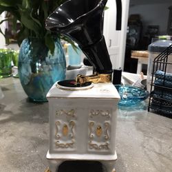 Vintage 1970 Ezra Brooks Phonograph Record Hand Decorated w 24K Whisky Decanter $20