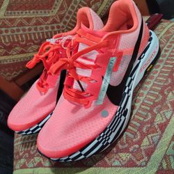 Nike Trail Racing Shoes