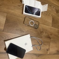 Iphone 16 Pro Max 256 Gb Like New Always Had A Cover And A Screen Protector Unlock