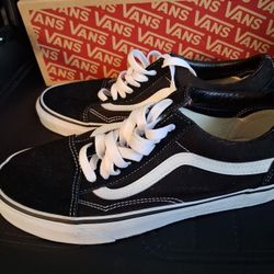 Worn Once Womens Size 9 Vans 