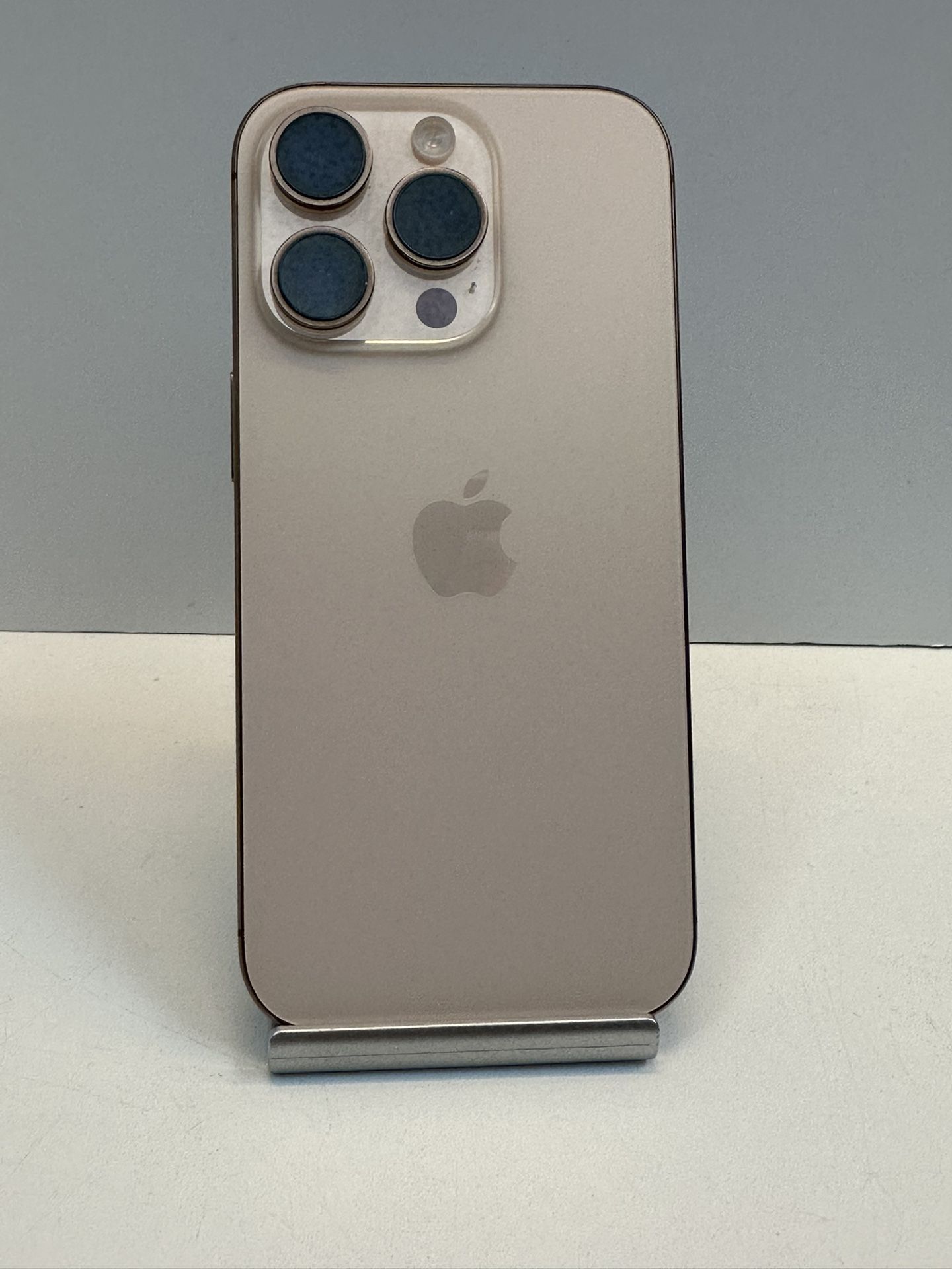 Apple iPhone 16 PRO 128gb. ( Unlocked Cellphone )