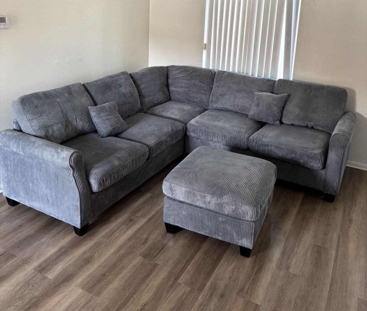 Living Room Set ‼️‼️‼️