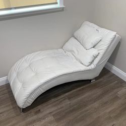 Upholstered Chaise White