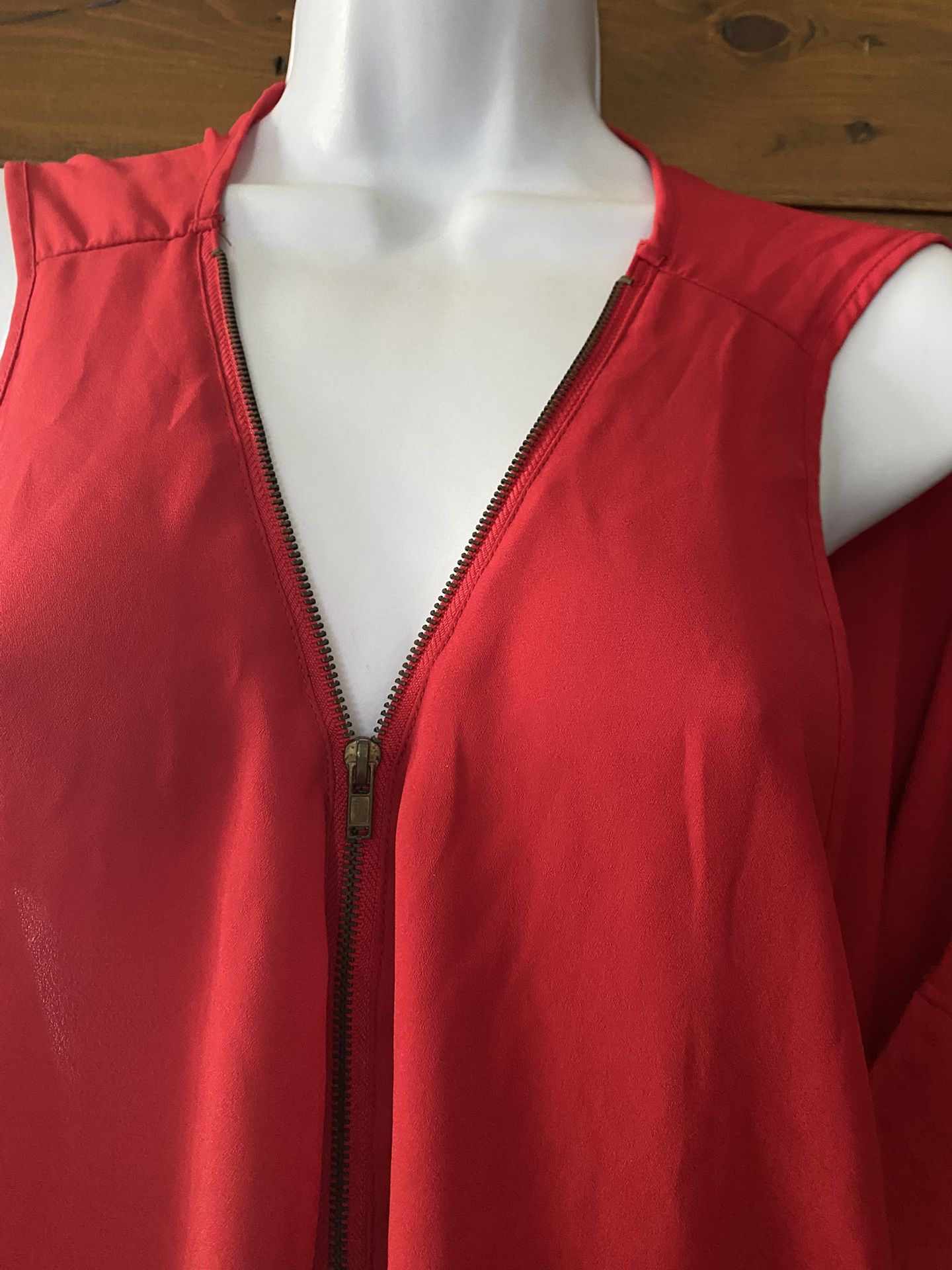 Woman’s Sleeveless Tunic Top Zip Closure Size 3X Preowned