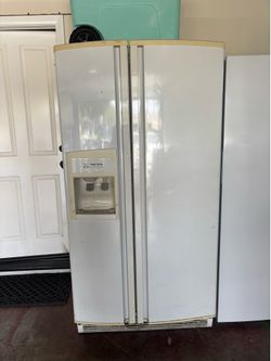 Refrigerator/ Freezer