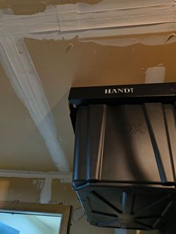 Tote ceiling rail