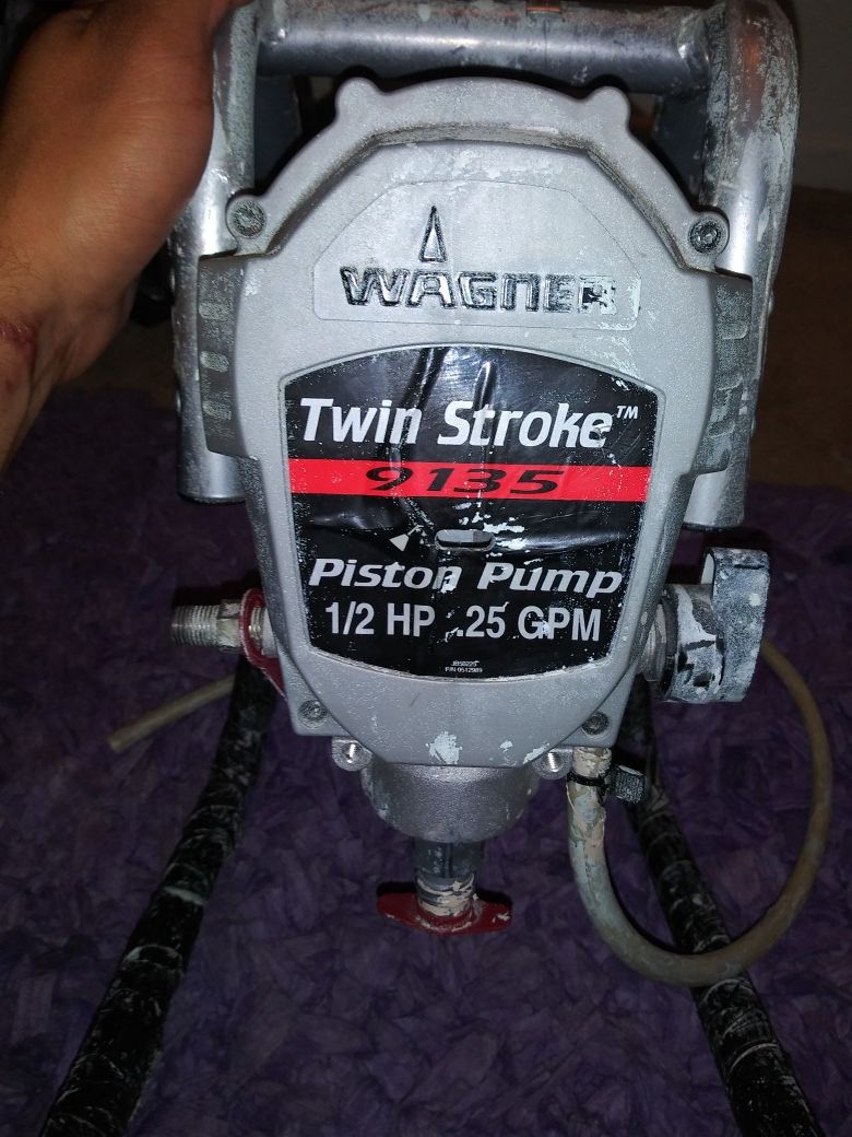 Wagner Twin Stroke Piston Pump Airless Paint Sprayer - 1/2 HP, .25 GPM, Model# 9135