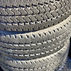 275-70R18 Firestone Brand Tires Set En Excelente Condición 80%life