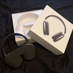 Apple AirPod Max Headphones