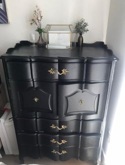 Dresser