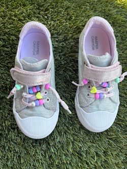 Harper Canyon Girls Sneakers with Beaded Laces