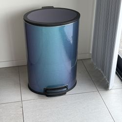 Decorated Kitchen Trash Can 
