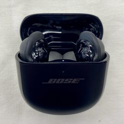 Bose QuietComfort Ultra Earbuds, True-Noise Cancelling, Black + Silicon Case