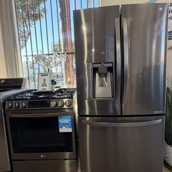 LG REFRIGERATOR AND STOVE