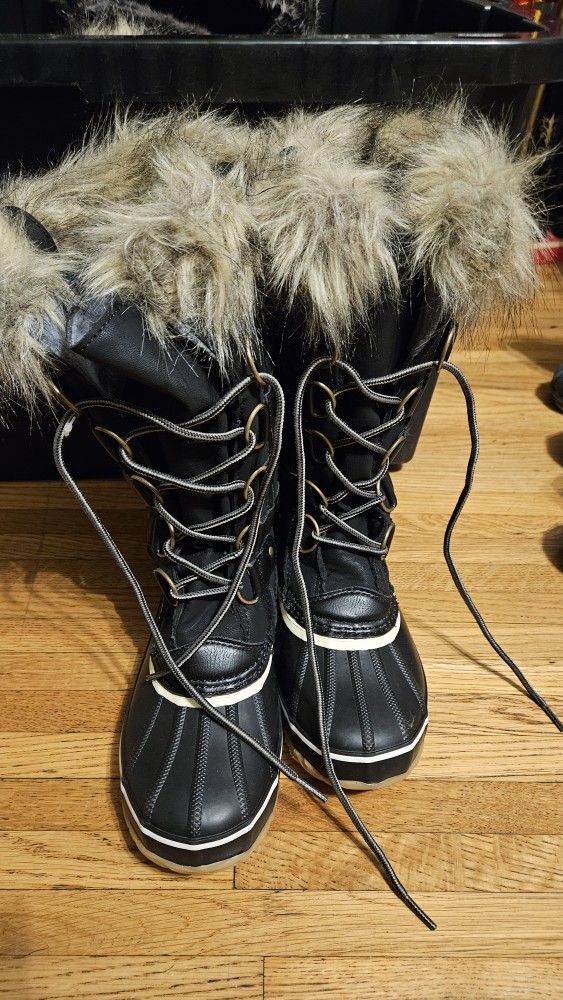 Snow Boots Women Size 6.5