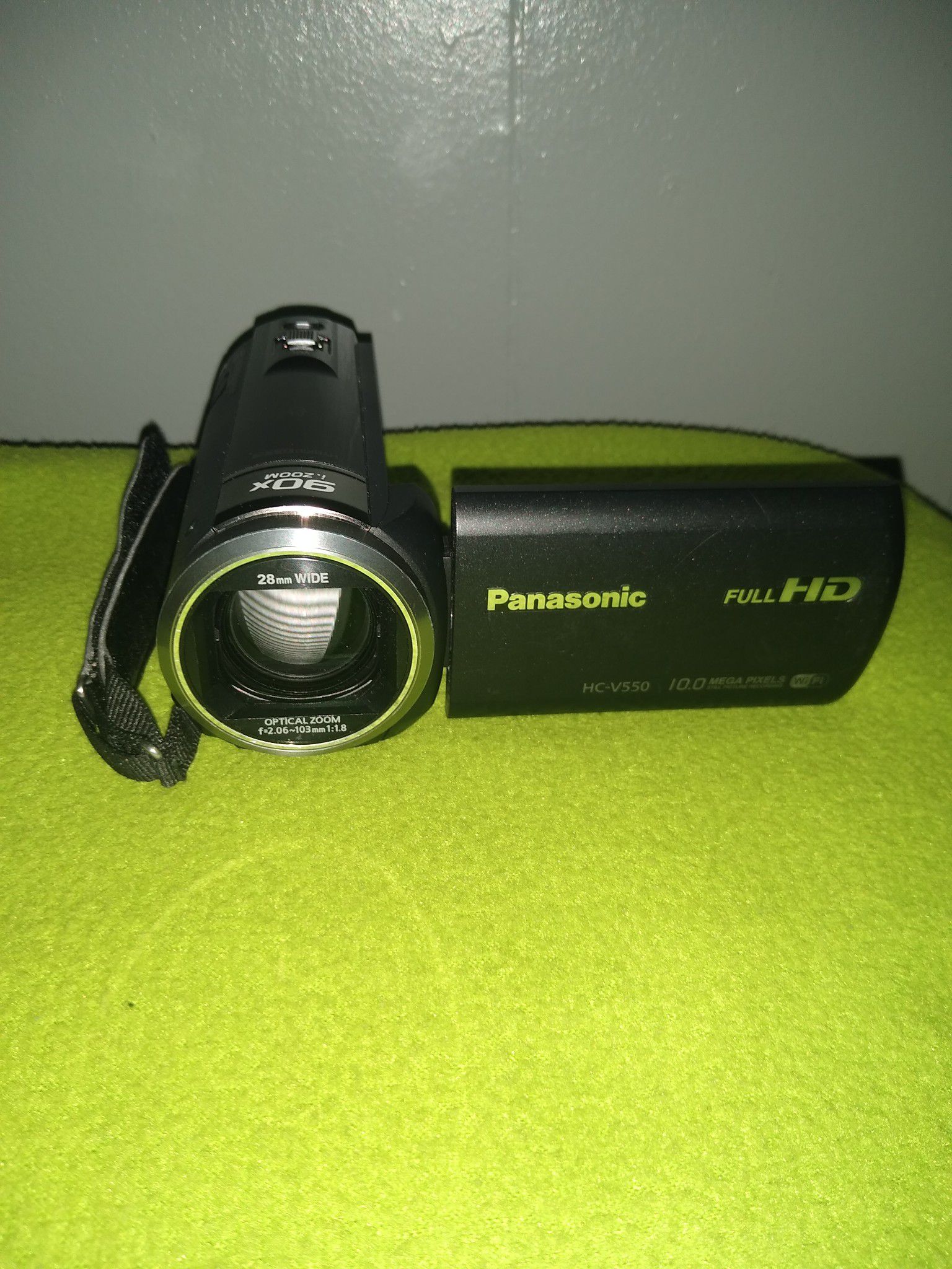 Panasonic hc-v550