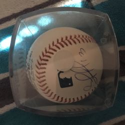 Salvador Perez Hand Signed OMLB