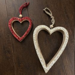 Wood Heart Wall Decor Set – Beaded Neutral & Red Accent Hearts