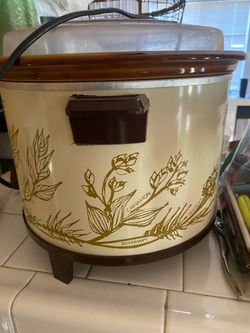 Vintage Slow Cooker with Herb Botanical Design