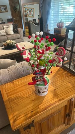 Grinch Christmas centerpiece
