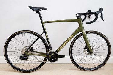 58cm XL 2023 Cannondale SuperSix EVO Carbon Disc Rival AXS – Full Carbon Race Bike RETAILS FOR $4,650