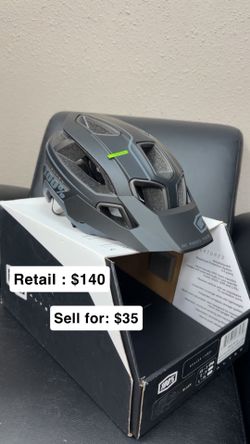100% Bike Helmet – New