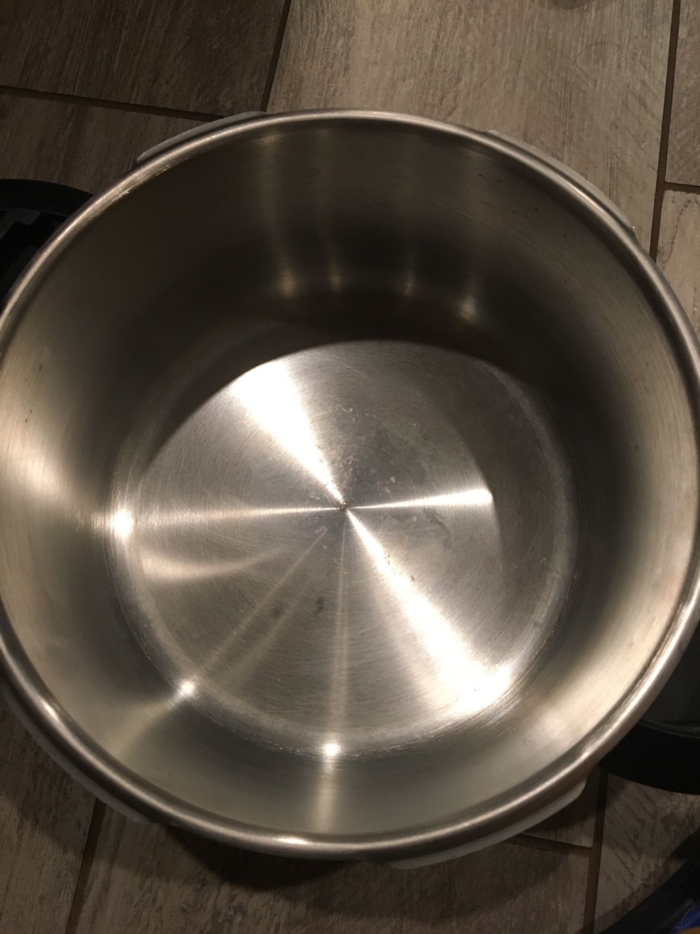 Fagor Pressure Cooker 8qt for Sale in Portland, OR - OfferUp