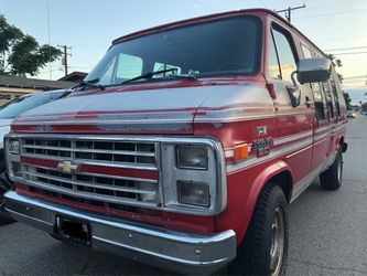 Chevy G20 Van 1989
