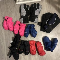 Snow Gloves Adult Or Toddler Mittens 8$ Each PICK UP DTLA NEAR UNION STATION