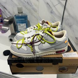 Off white dunk low lot 8/50 size 10