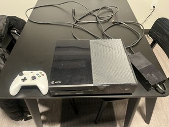 Xbox One (With All Cords) & Controller
