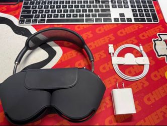 Apple AirPods Max