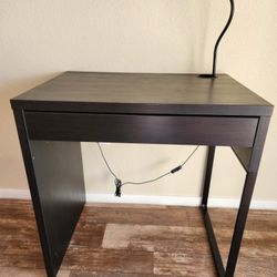 IKEA Compact Desk + Gooseneck Lamp + Drawer Organizer – Excellent Condition